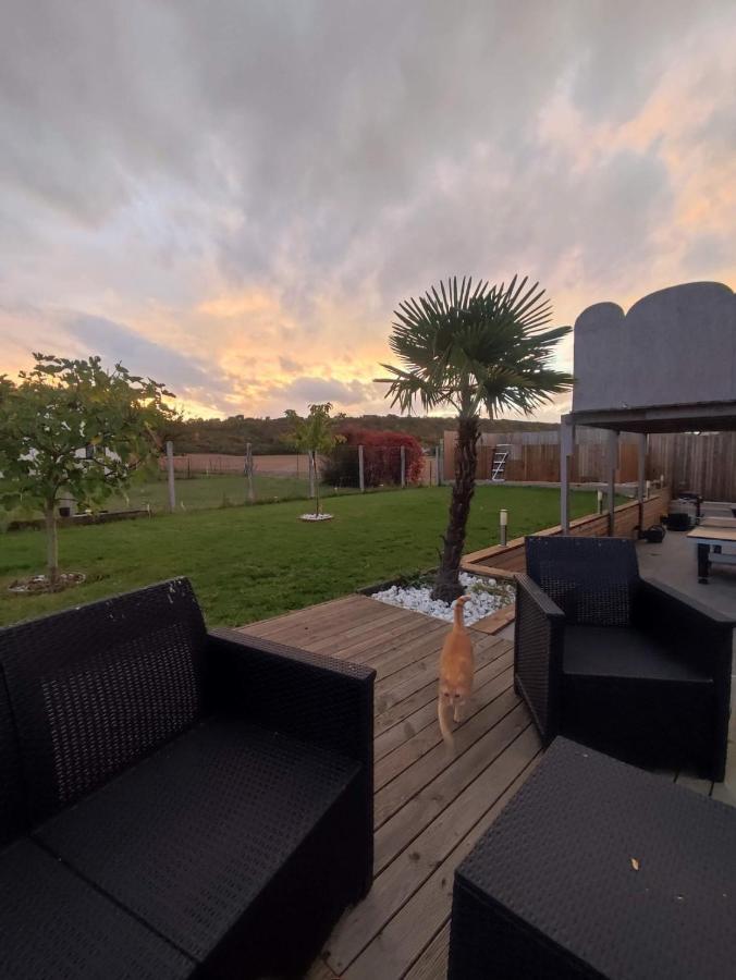 Appartement 100M2, Independant Dans Notre Maison Garennes-sur-Eure Екстериор снимка