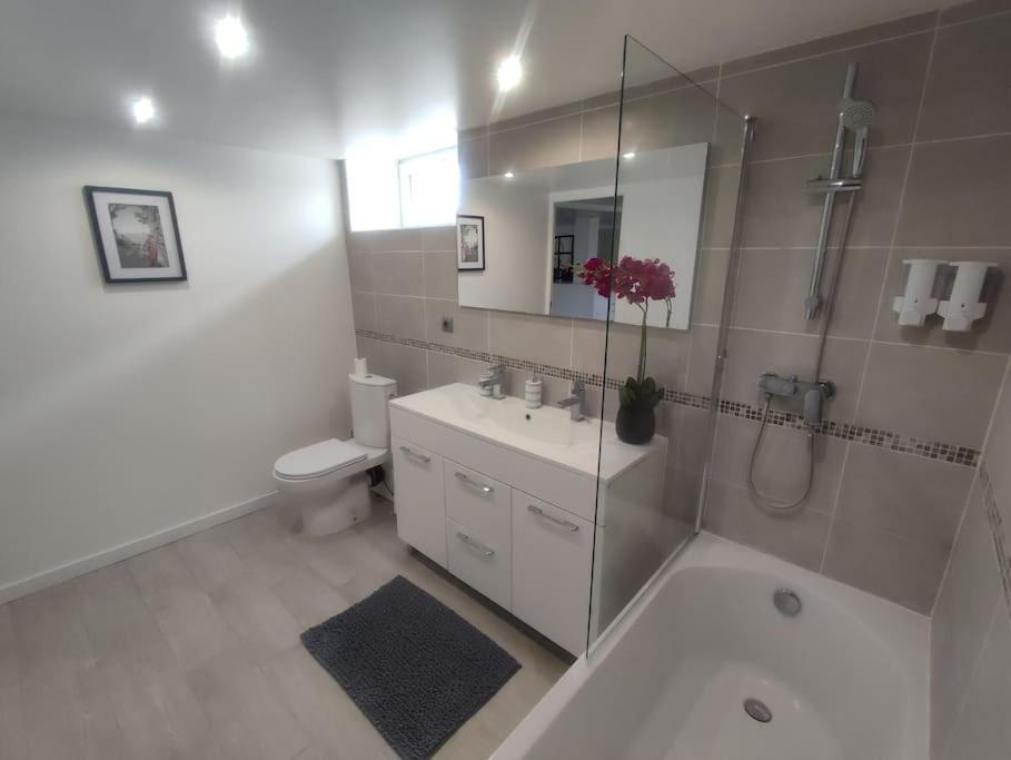 Appartement 100M2, Independant Dans Notre Maison Garennes-sur-Eure Екстериор снимка