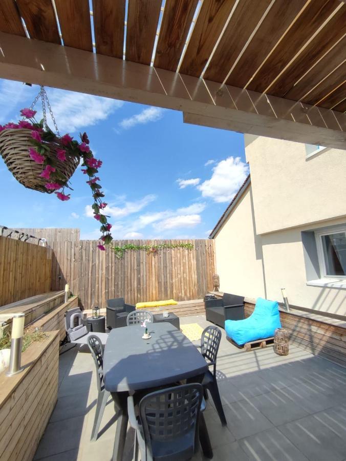 Appartement 100M2, Independant Dans Notre Maison Garennes-sur-Eure Екстериор снимка