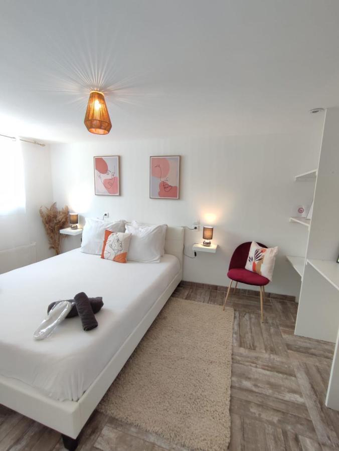 Appartement 100M2, Independant Dans Notre Maison Garennes-sur-Eure Екстериор снимка